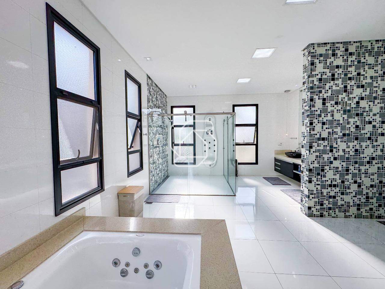 Casa de Condomínio à venda em Porto Feliz - SP - Fazenda Alvorada: Banheiro