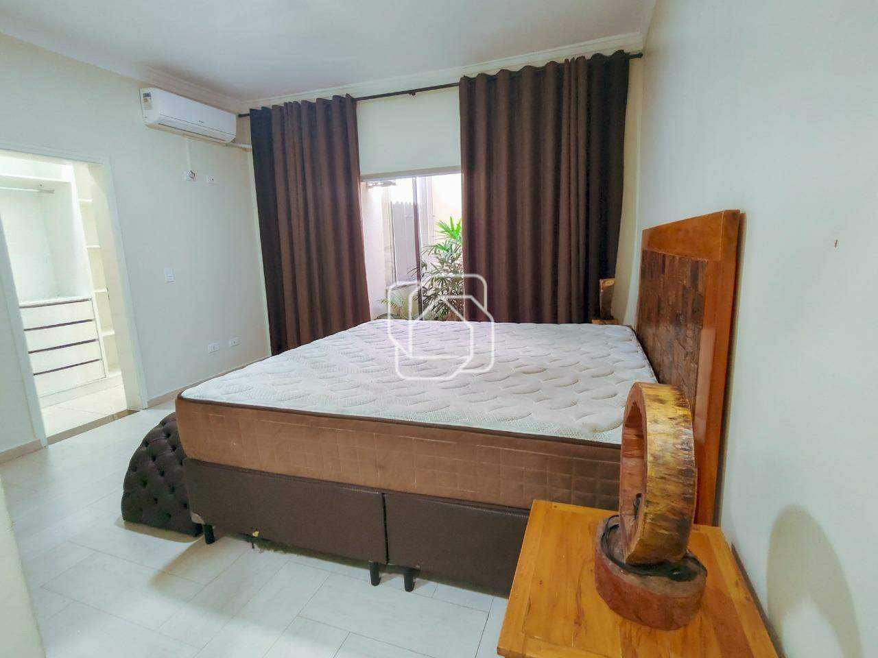 Casa de Condomínio à venda em Itu - SP - Parque Village Castelo: 
