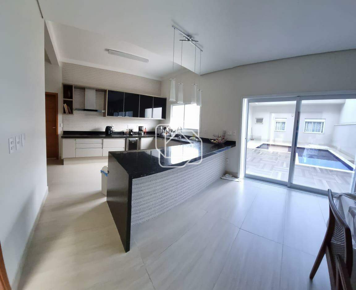 Casa de Condomínio para aluguel em Indaiatuba - SP - Jardim Residencial Dona Lucilla: Cozinha