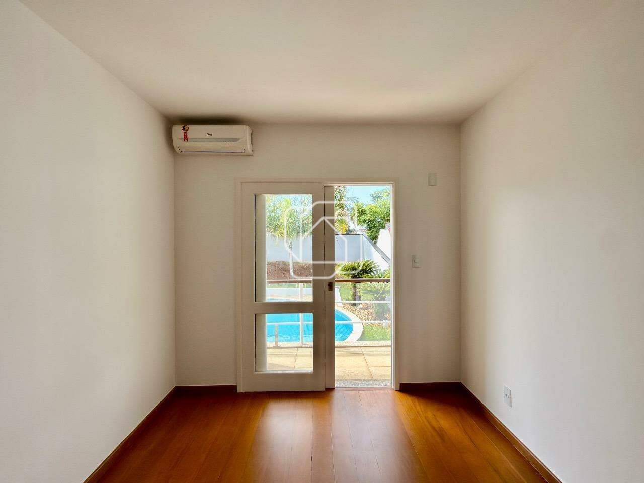 Casa de Condomínio à venda em Itu - SP - Jardim Theodora:
