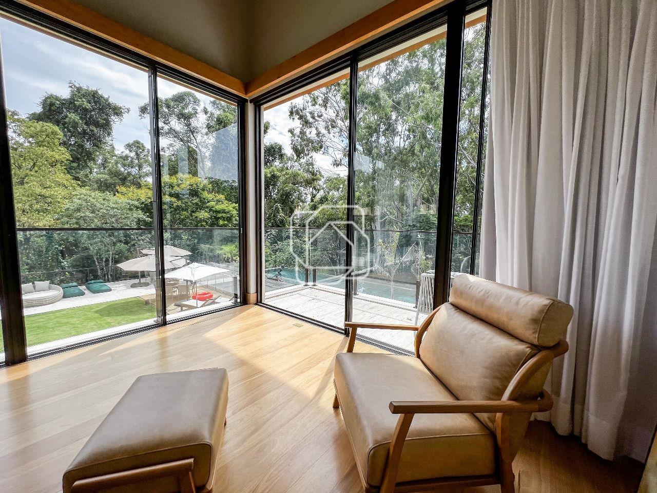 Casa de Condomínio para aluguel em Itu - SP - Condomínio Terras de São José: Quarto e varanda