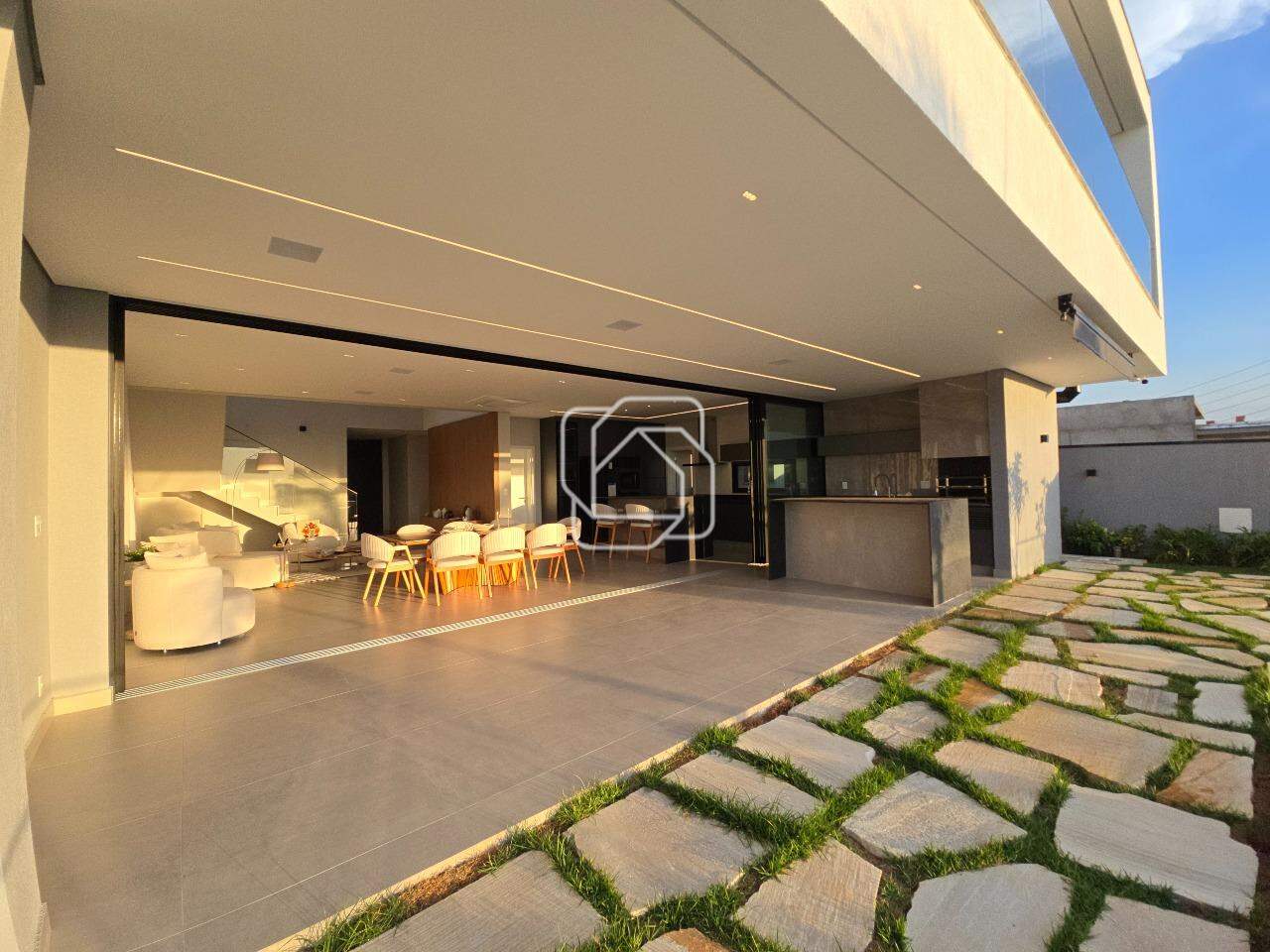 Casa de Condomínio à venda em Itu - SP - Condomínio Villas do Golfe: Espaço Externo