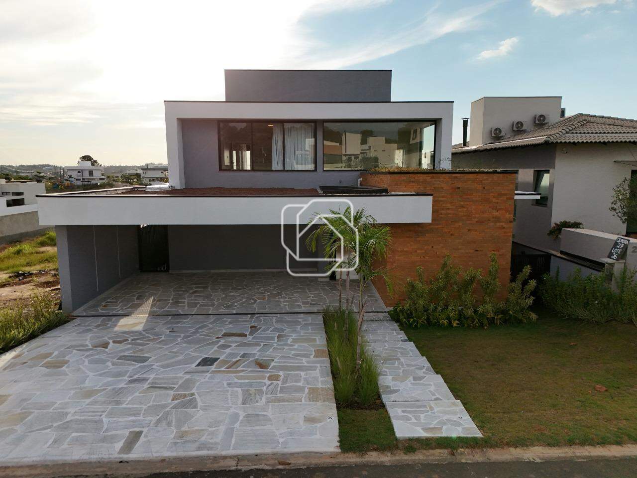 Casa de Condomínio à venda em Itu - SP - Condomínio Villas do Golfe: Fachada