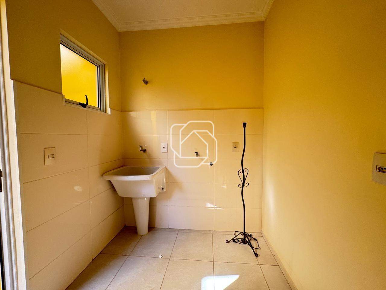 Casa de Condomínio para aluguel em Indaiatuba - SP - Jardim Esplendor: lavanderia casa terrea