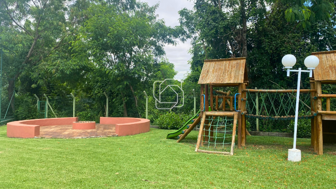 Casa de Condomínio para aluguel em Indaiatuba - SP - Colinas do Mosteiro de Itaici: playground e fire pit
