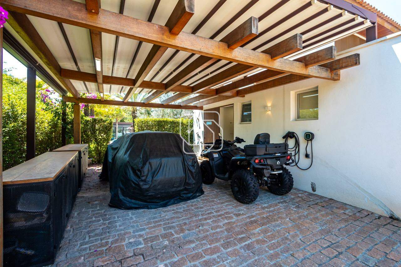 Casa de Condomínio à venda em Itupeva - SP - Fazenda da Grama: Garagem