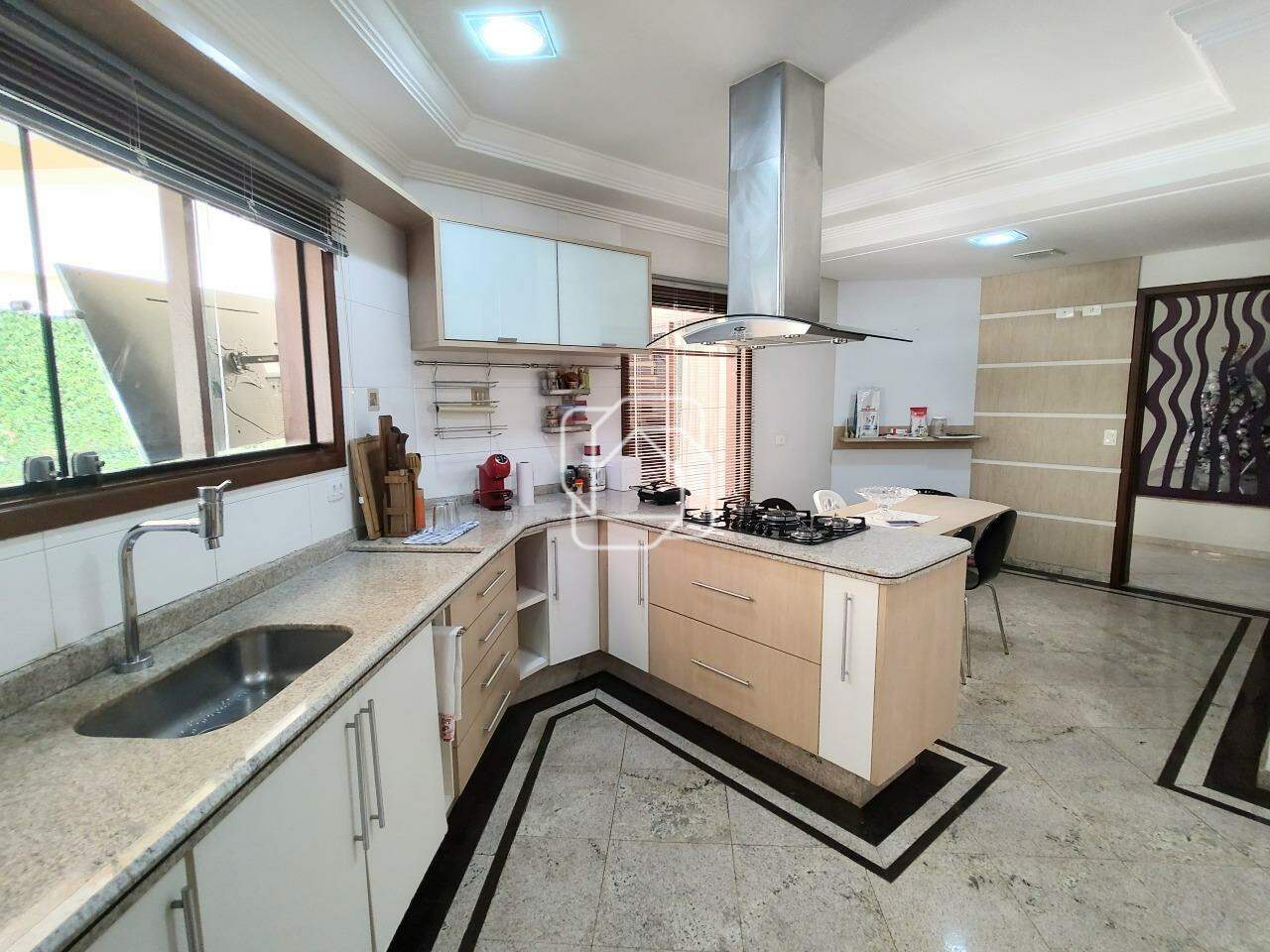 Casa de Condomínio à venda em Itu - SP - Parque Village Castelo: Cozinha