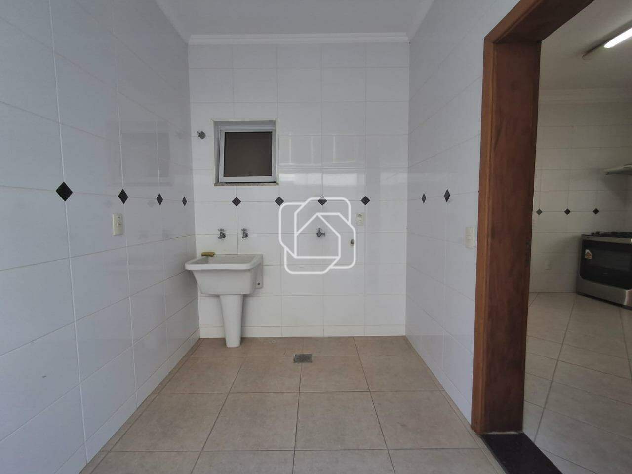 Casa de Condomínio para aluguel em Indaiatuba - SP - Jardim Residencial Santa Clara: Lavanderia