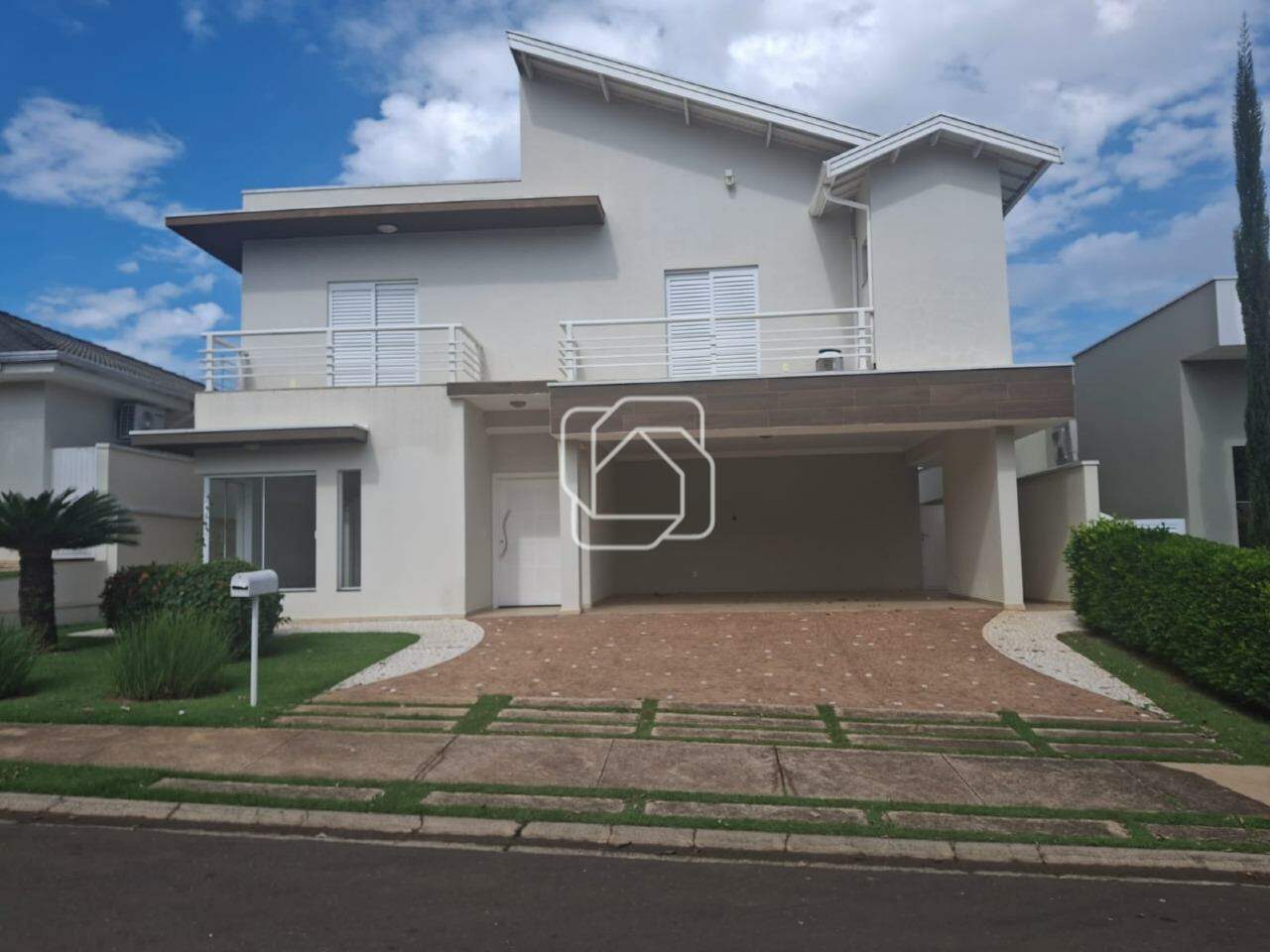 Casa de Condomínio para aluguel em Indaiatuba - SP - Jardim Residencial Santa Clara: Fachada