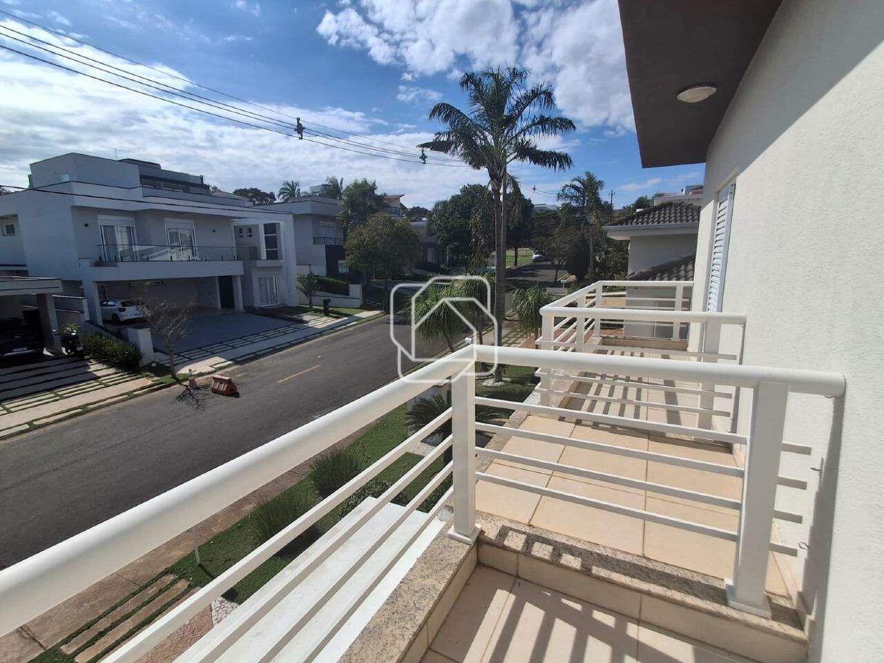 Casa de Condomínio para aluguel em Indaiatuba - SP - Jardim Residencial Santa Clara: Sacada