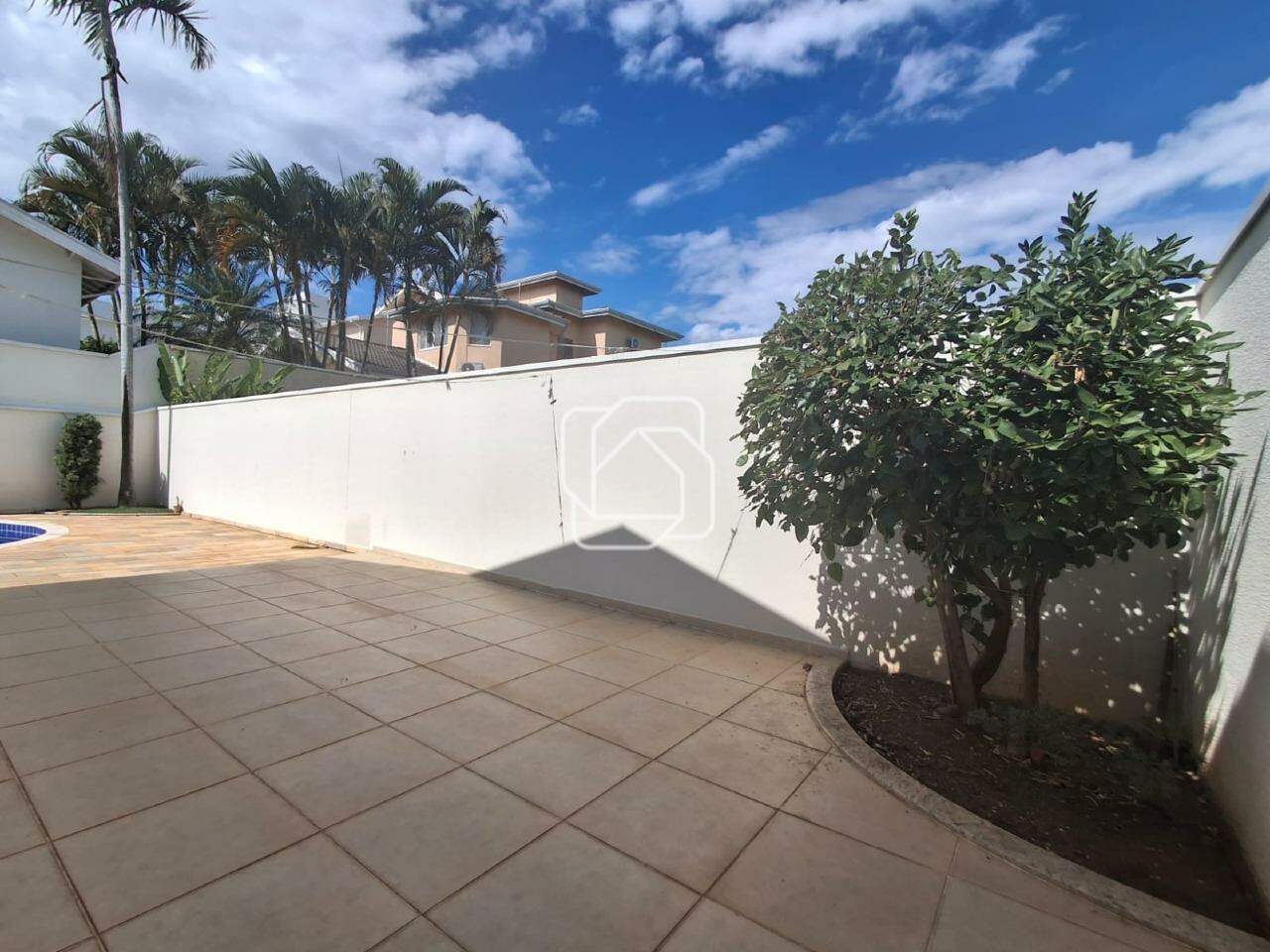 Casa de Condomínio para aluguel em Indaiatuba - SP - Jardim Residencial Santa Clara: Área externa