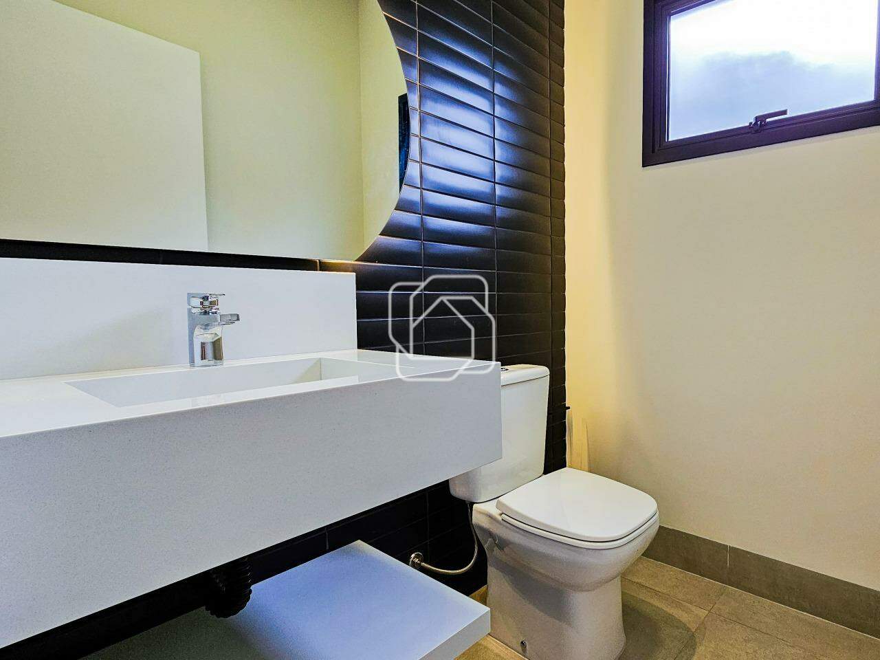 Casa de Condomínio à venda em Itu - SP - Condomínio Villas do Golfe: Banheiro