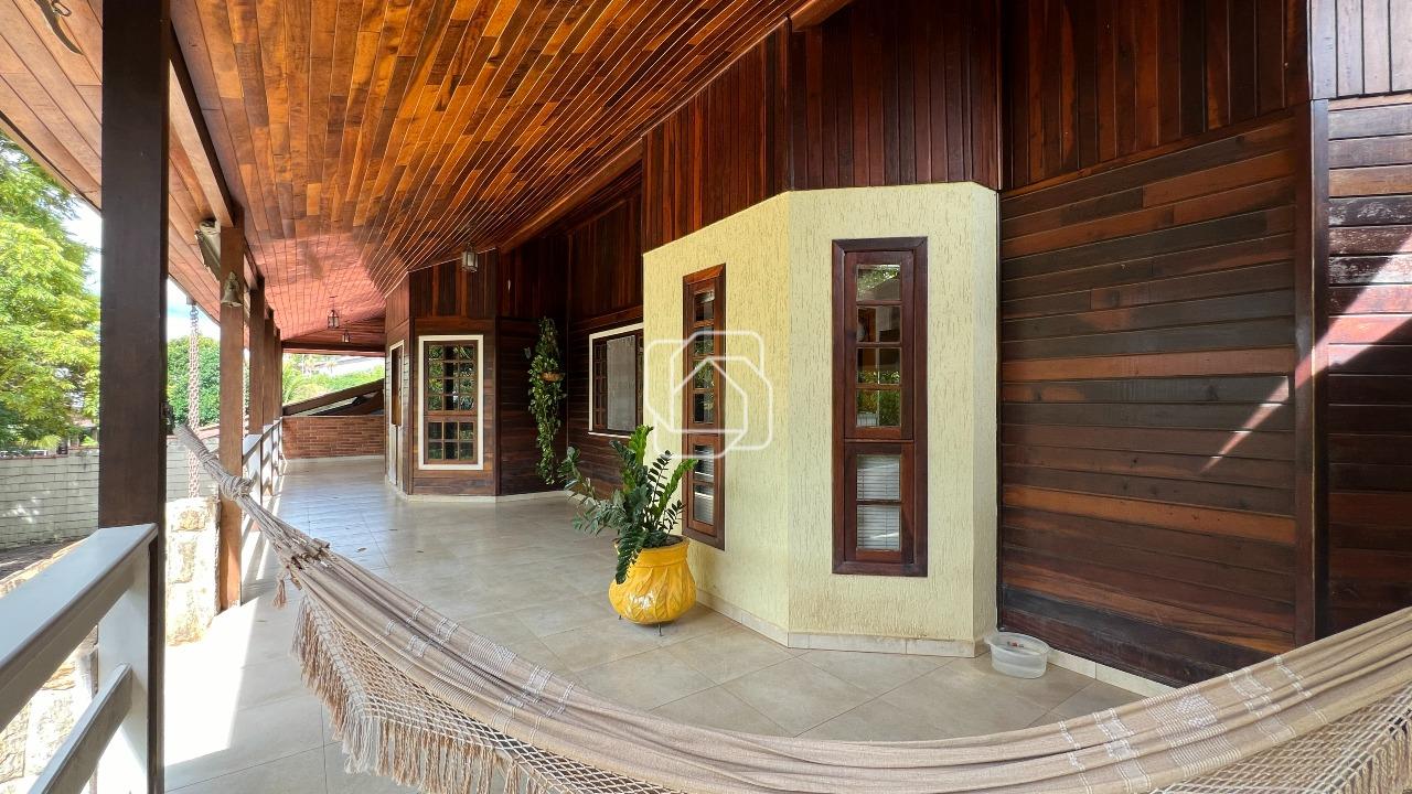 Casa de Condomínio para aluguel em Indaiatuba - SP - Terras de Itaici: Varanda