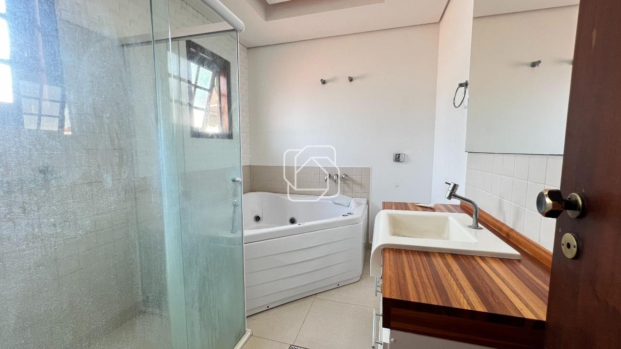 Casa de Condomínio para aluguel em Indaiatuba - SP - Terras de Itaici: Banheiro