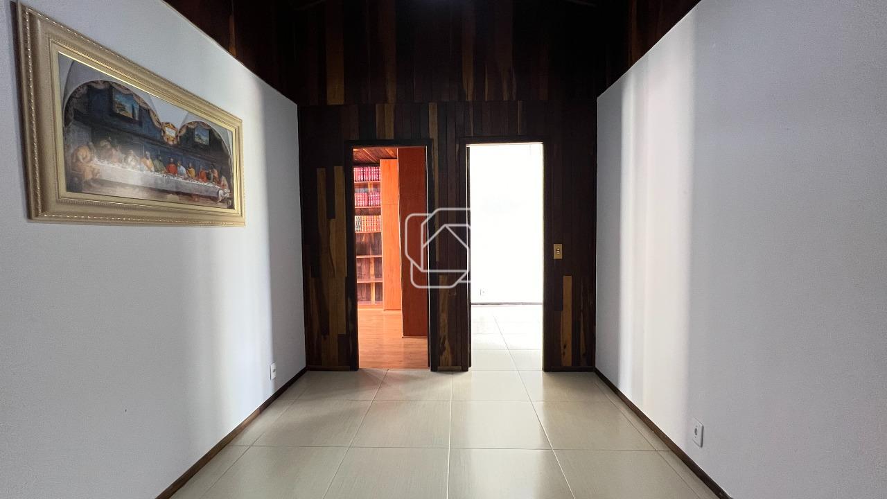 Casa de Condomínio para aluguel em Indaiatuba - SP - Terras de Itaici: Corredor