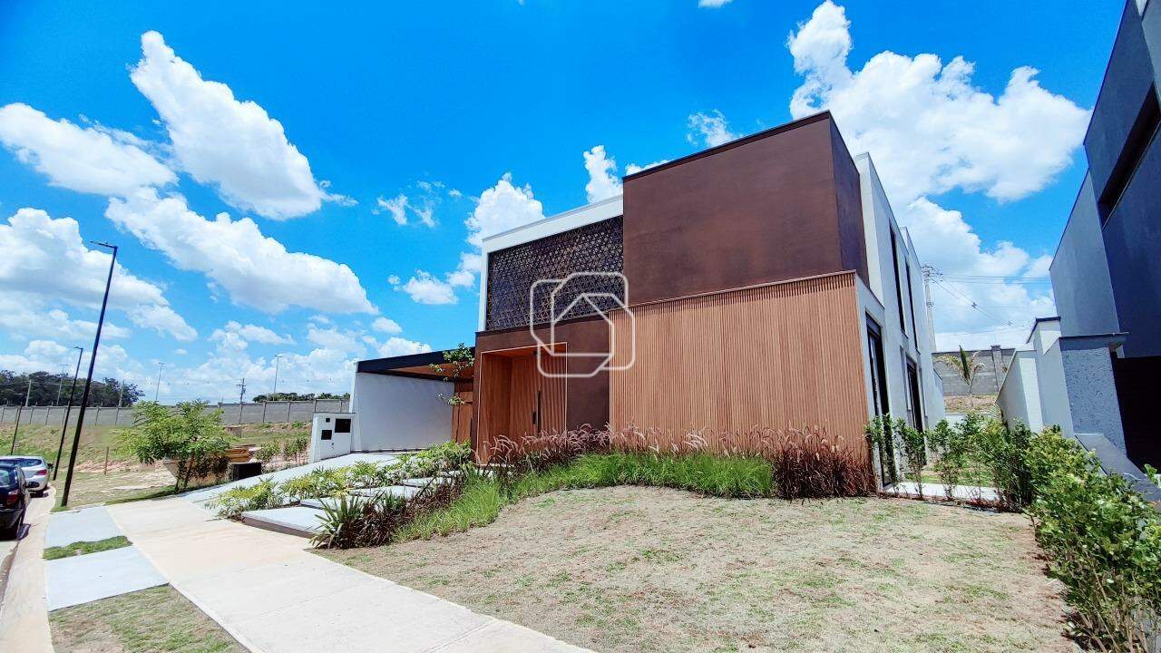 Casa de Condomínio à venda em Indaiatuba - SP - Parque Villa dos Pinheiros: Fachada
