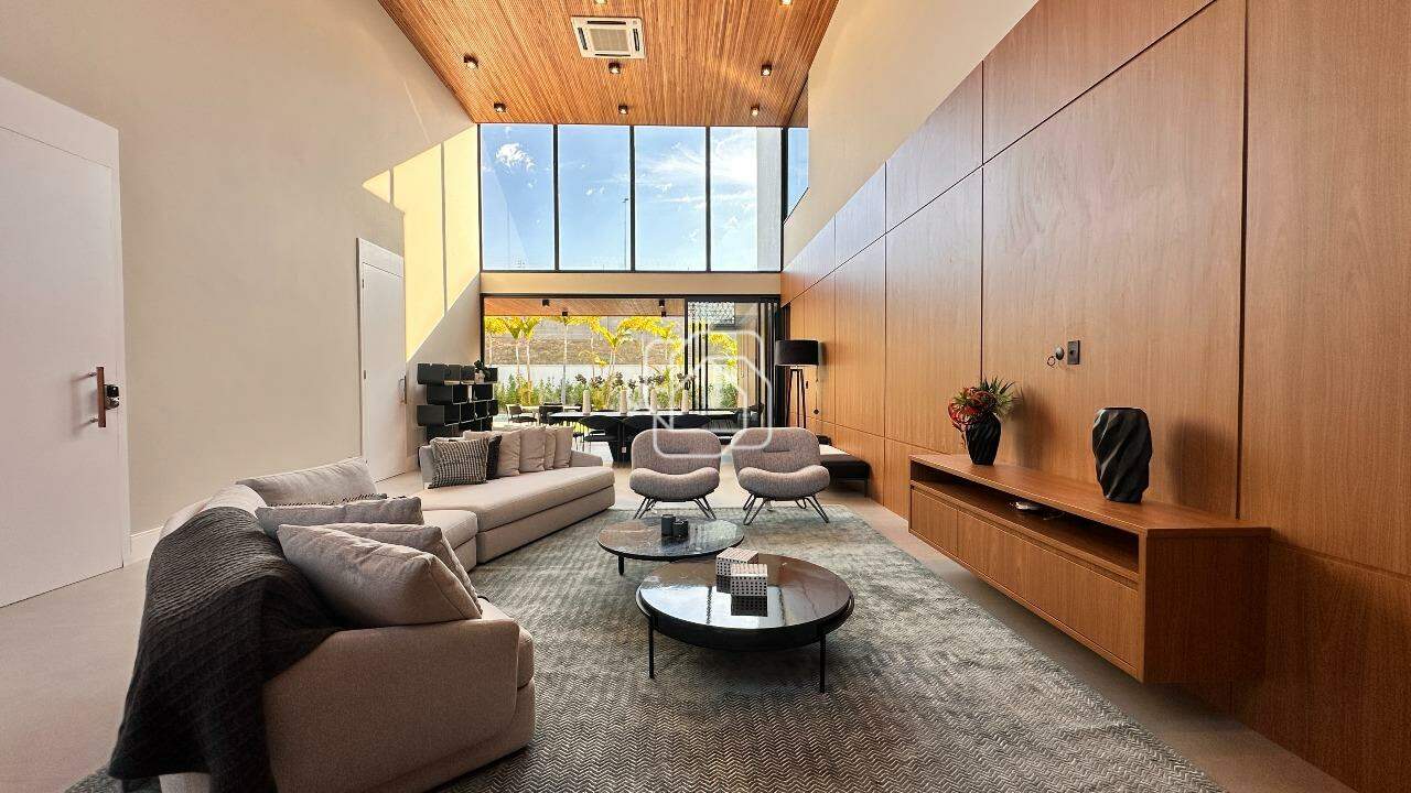 Casa de Condomínio à venda em Indaiatuba - SP - Parque Villa dos Pinheiros: Sala de estar