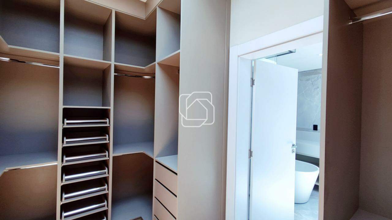 Casa de Condomínio à venda em Indaiatuba - SP - Parque Villa dos Pinheiros: Closet