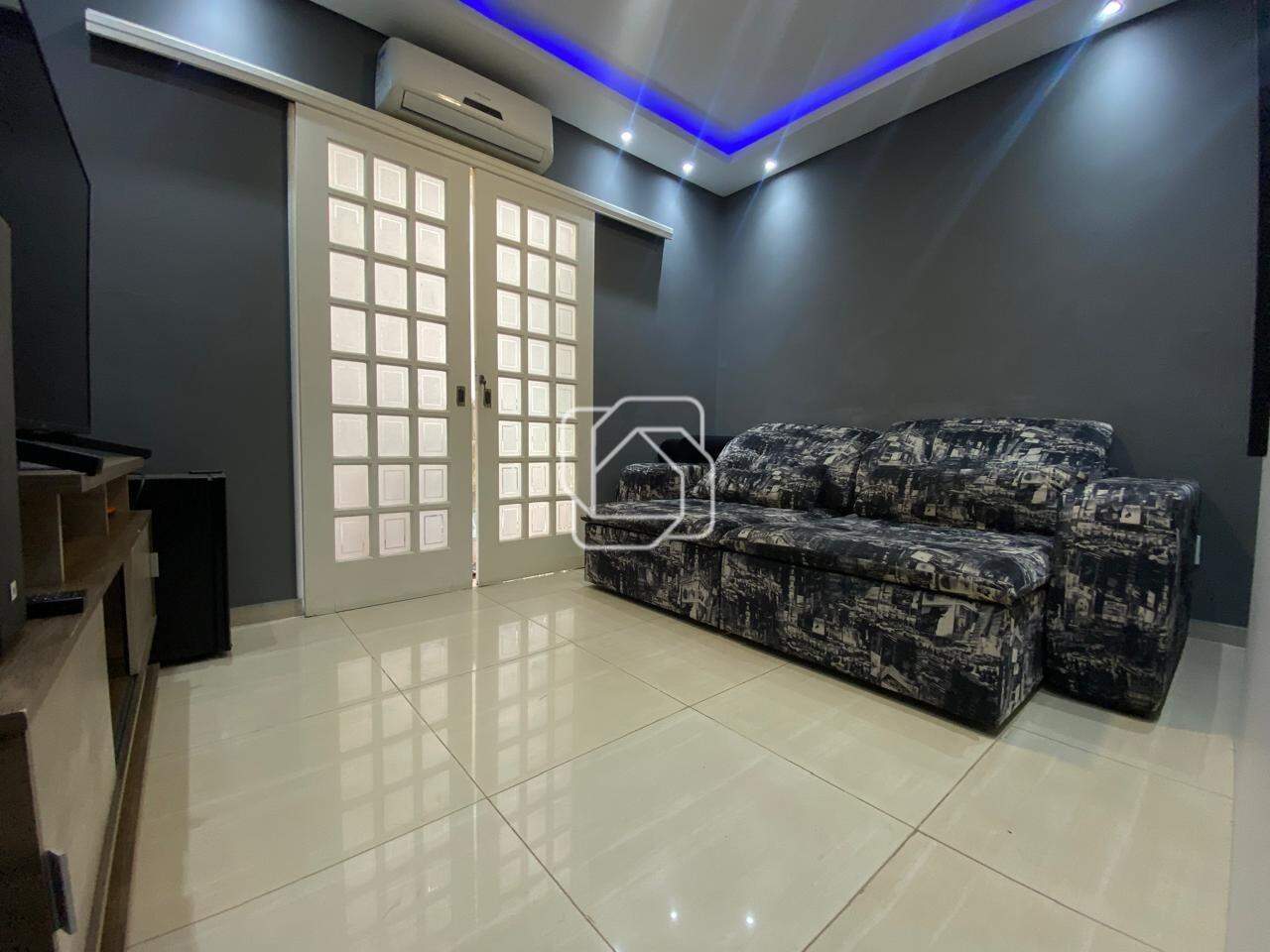 Casa de Condomínio para aluguel em Indaiatuba - SP - Moradas de Itaici: Sala Tv