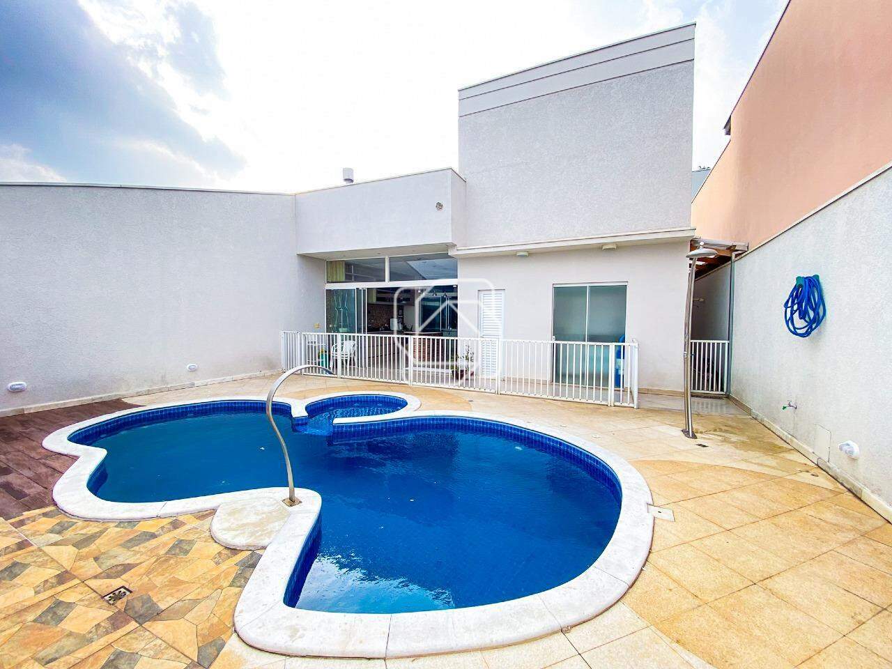 Casa de Condomínio à venda em Salto - SP - Condomínio Costa das Areias: Piscina
