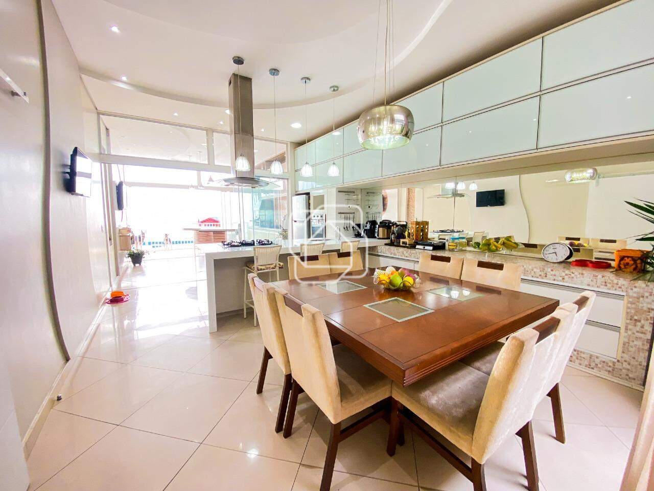 Casa de Condomínio à venda em Salto - SP - Condomínio Costa das Areias: Sala de jantar e cozinha integradas