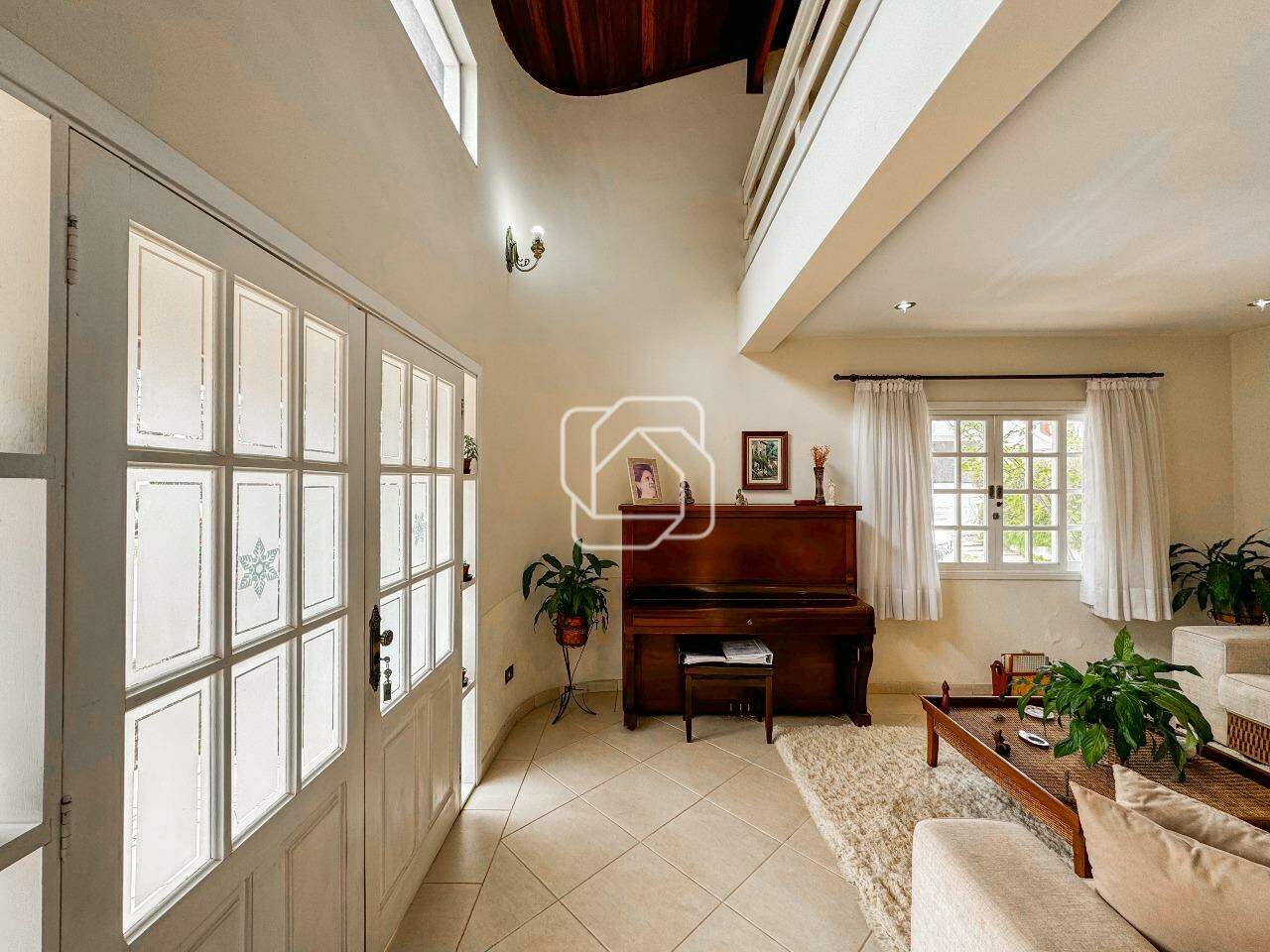 Casa de Condomínio à venda em Itu - SP - Condomínio Portal de Itu: Entrada Sala de Estar