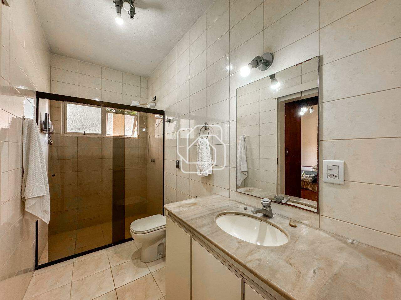 Casa de Condomínio à venda em Itu - SP - Condomínio Portal de Itu: Banheiro Social