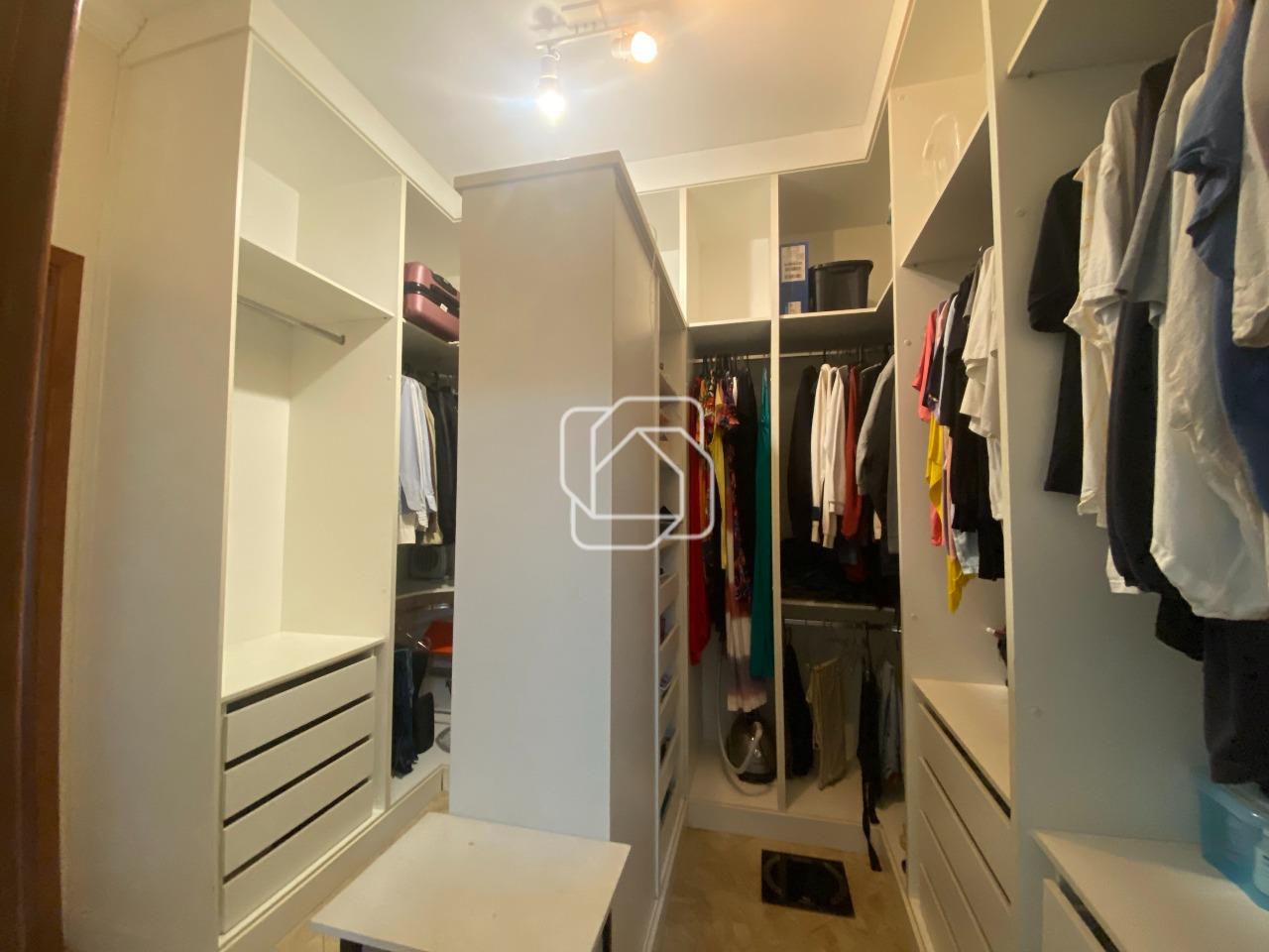 Casa de Condomínio para aluguel em Indaiatuba - SP - Terras de Itaici: Closet