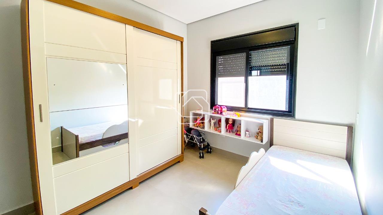 Casa de Condomínio à venda em Salto - SP - Residencial Lagos D’Icaraí: Suíte
