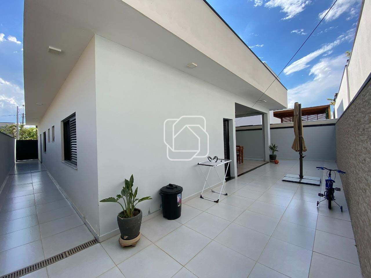 Casa de Condomínio à venda em Salto - SP - Residencial Central Parque: Área externa