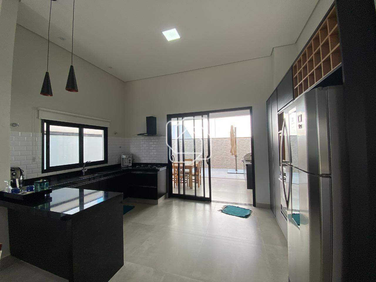Casa de Condomínio à venda em Salto - SP - Residencial Central Parque: Cozinha americana
