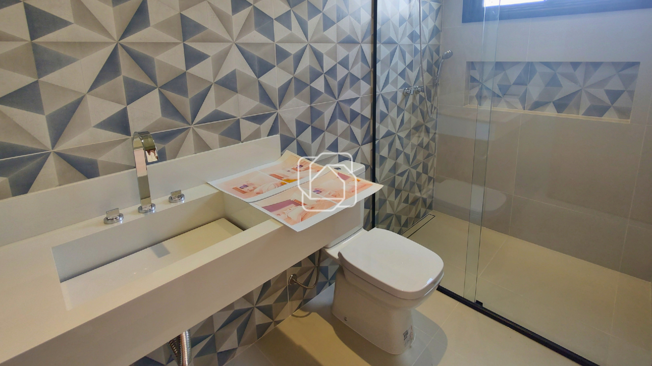 Casa de Condomínio à venda em Itu - SP - Alphaville Castelo Itu: Banheiro