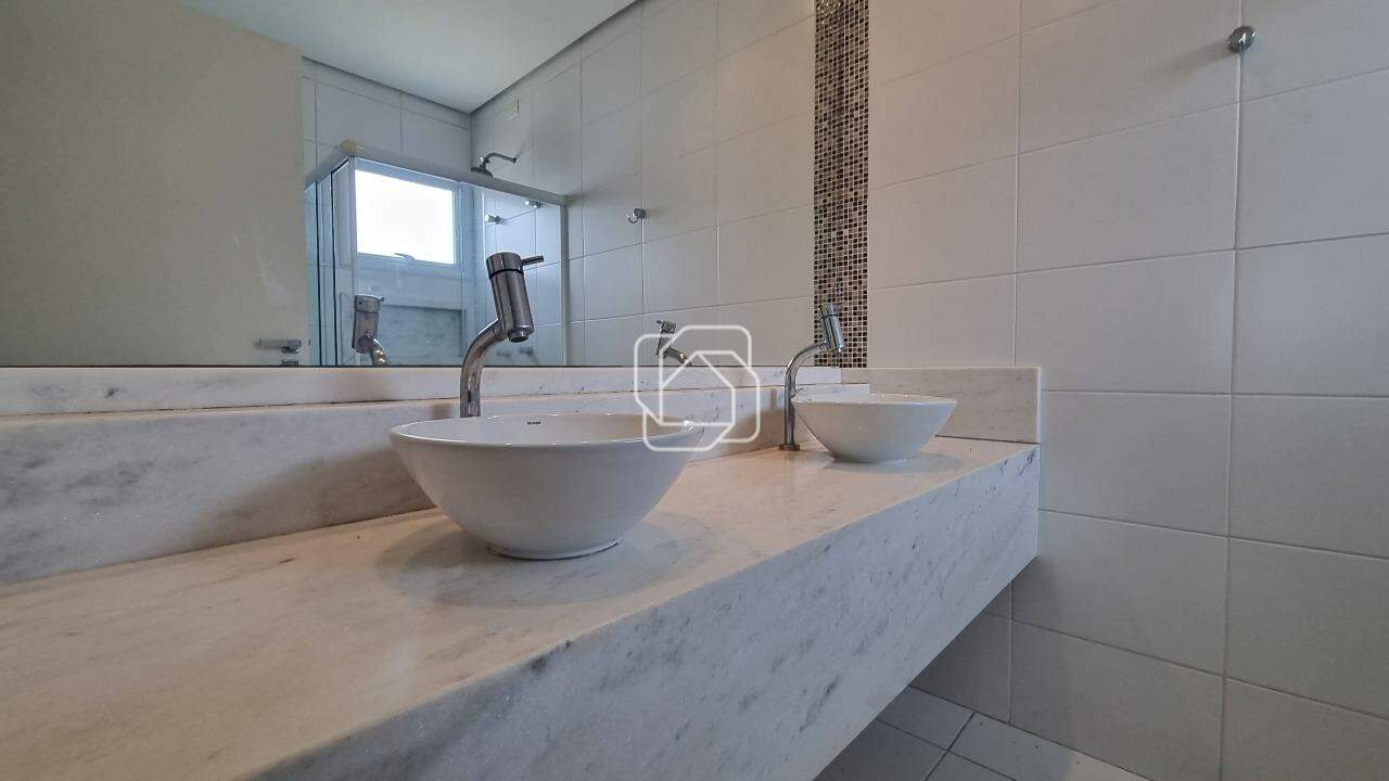 Casa de Condomínio para aluguel em Indaiatuba - SP - Condomínio Terra Magna: Banheiro