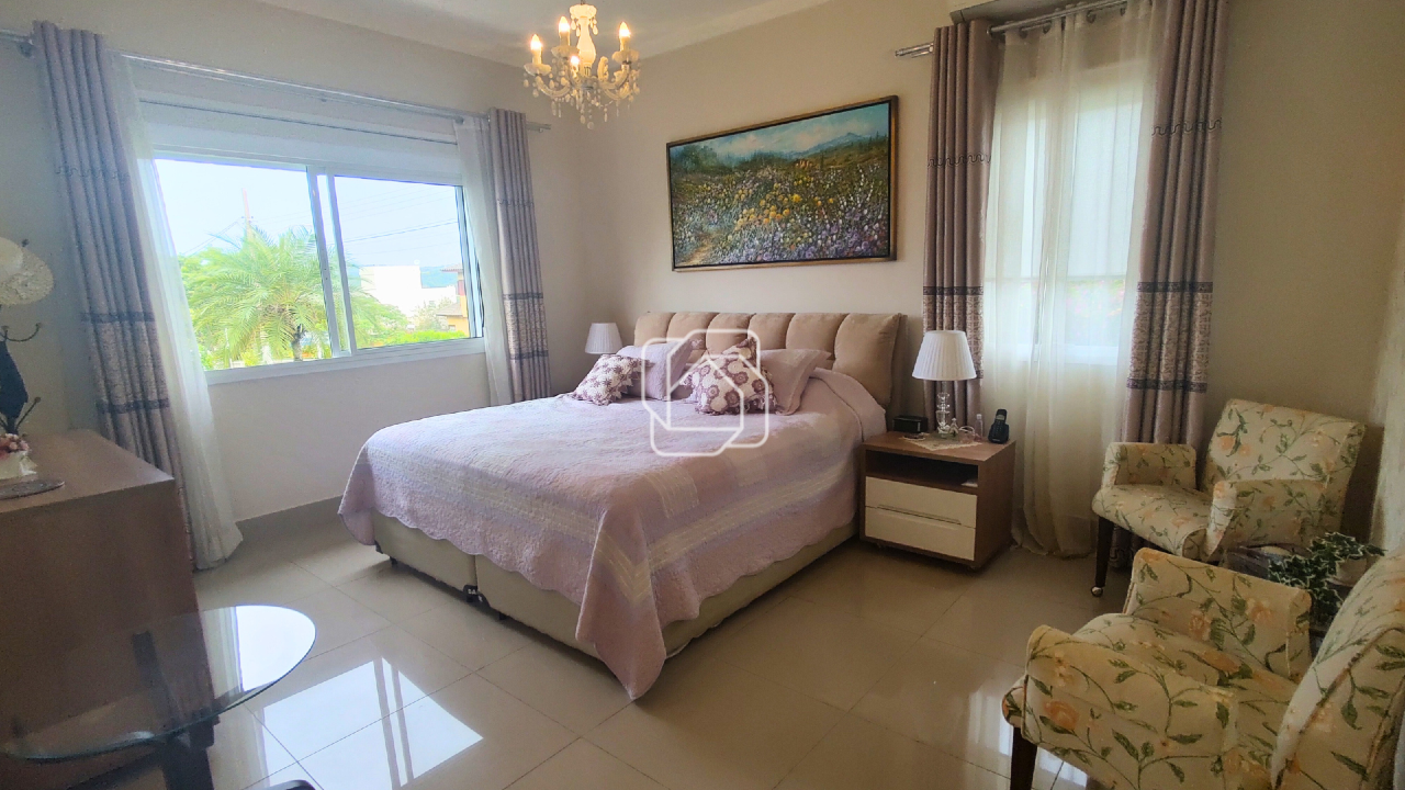 Casa de Condomínio à venda em Itu - SP - Parque Village Castelo: Suíte