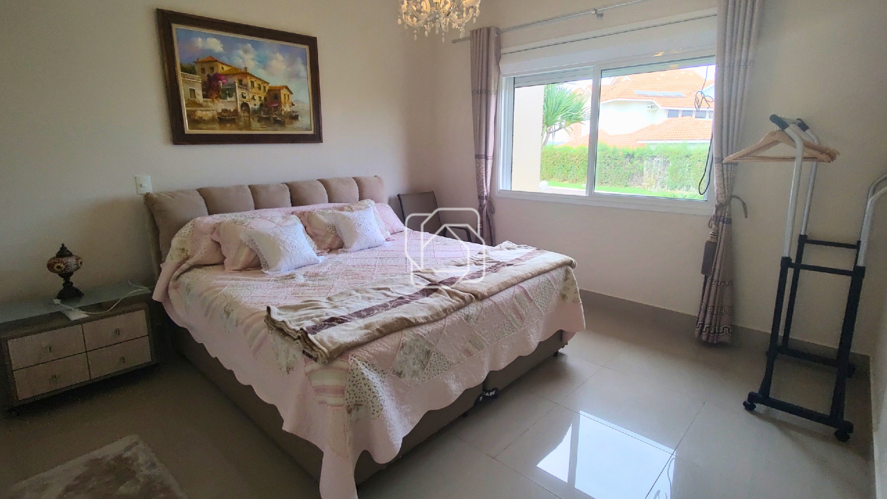 Casa de Condomínio à venda em Itu - SP - Parque Village Castelo: Suíte