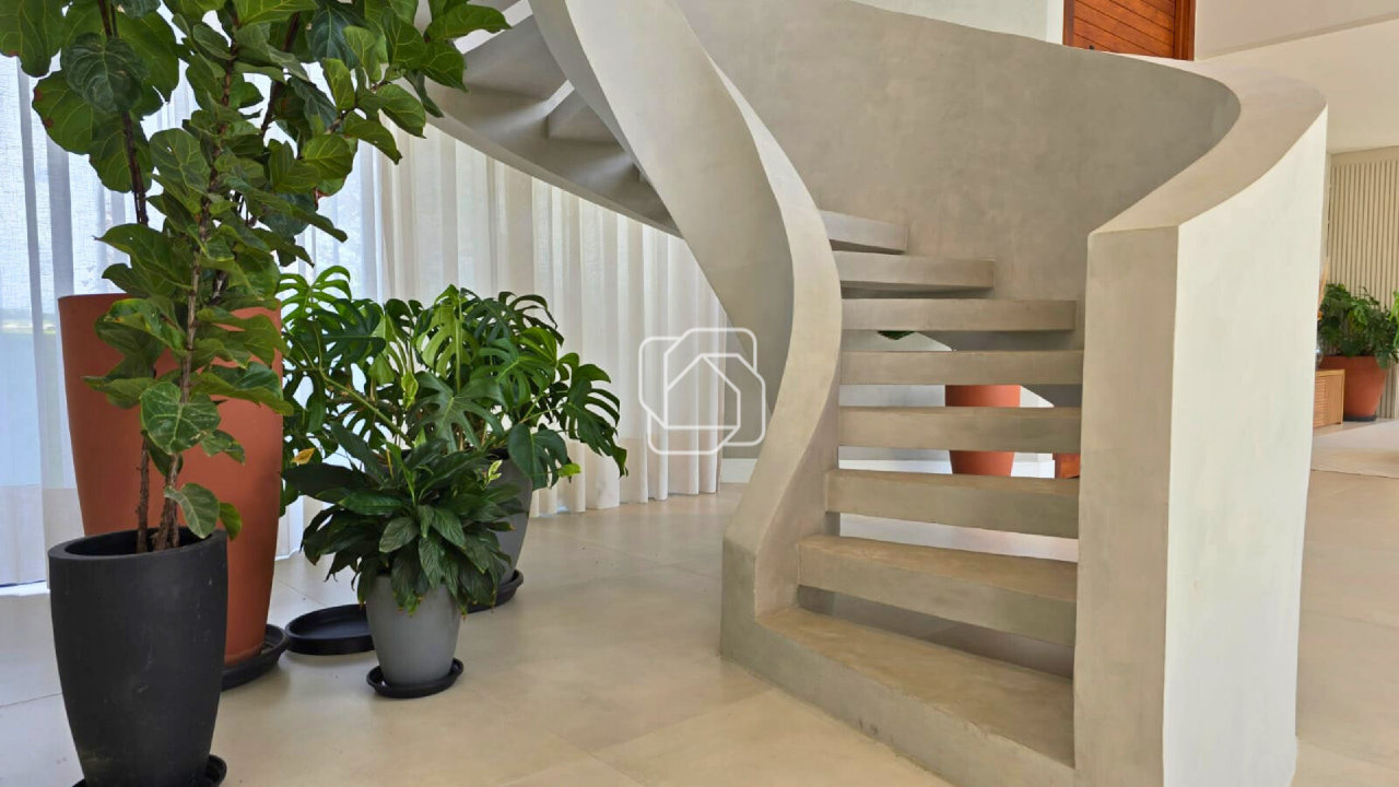 Casa de Condomínio à venda em Porto Feliz - SP - Fazenda Alvorada: Escada