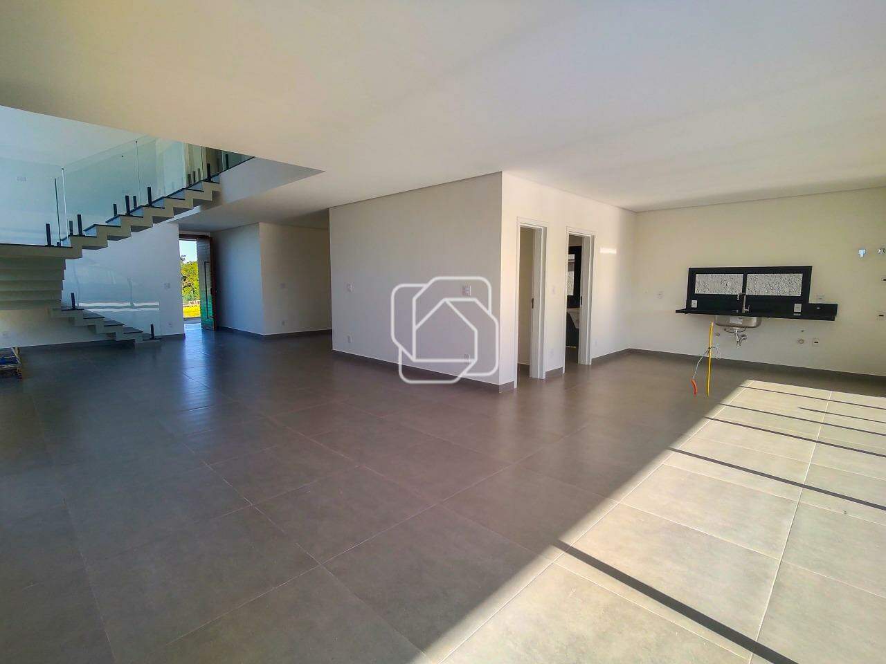 Casa de Condomínio à venda em Itu - SP - Alphaville Castelo Itu: Sala e cozinha integrados
