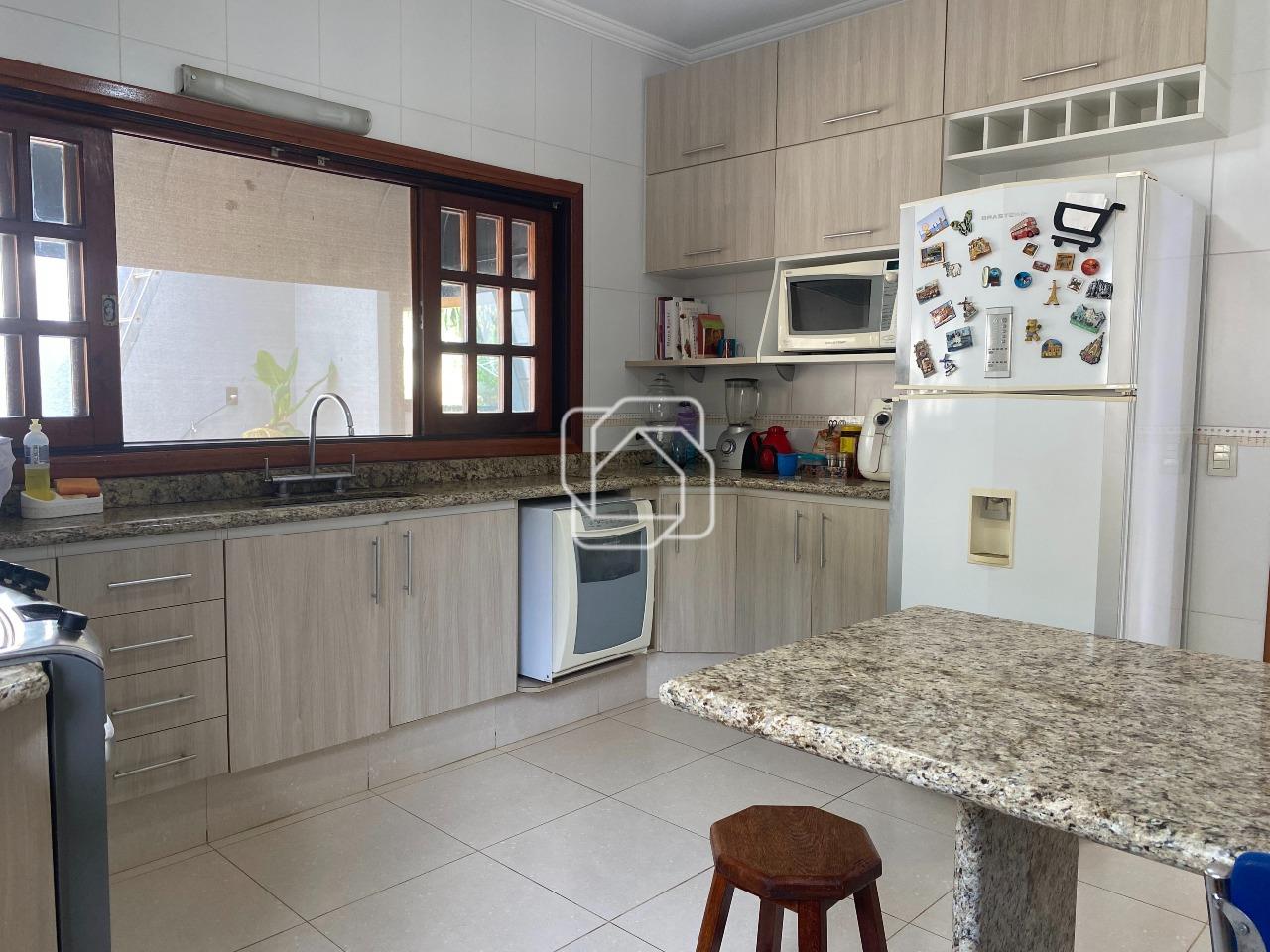 Casa de Condomínio para aluguel em Indaiatuba - SP - Terras de Itaici: Cozinha