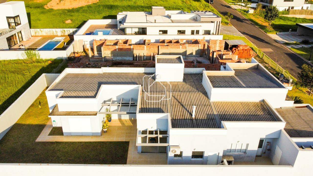 Casa de Condomínio à venda em Itu - SP - Residencial Parque Campos de Santo Antônio II: Vista aérea com drone