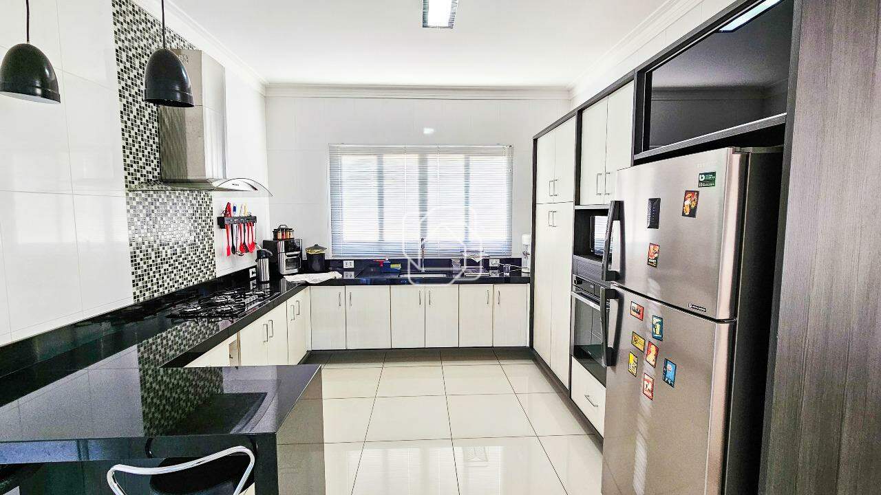 Casa de Condomínio à venda em Itu - SP - Residencial Parque Campos de Santo Antônio II: Cozinha