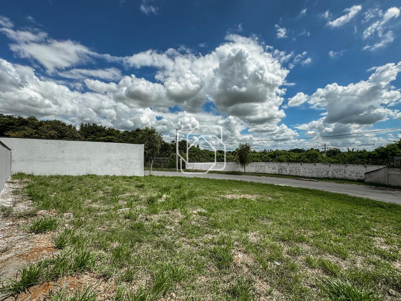 Terreno à venda em Itu - SP - Condomínio Gardenville: 