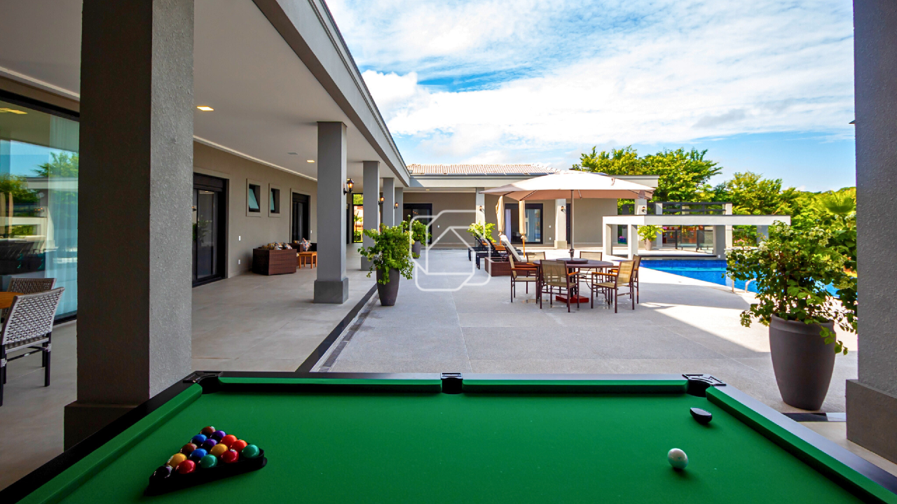 Casa de Condomínio à venda em Indaiatuba - SP - Recanto das Flores: Varanda