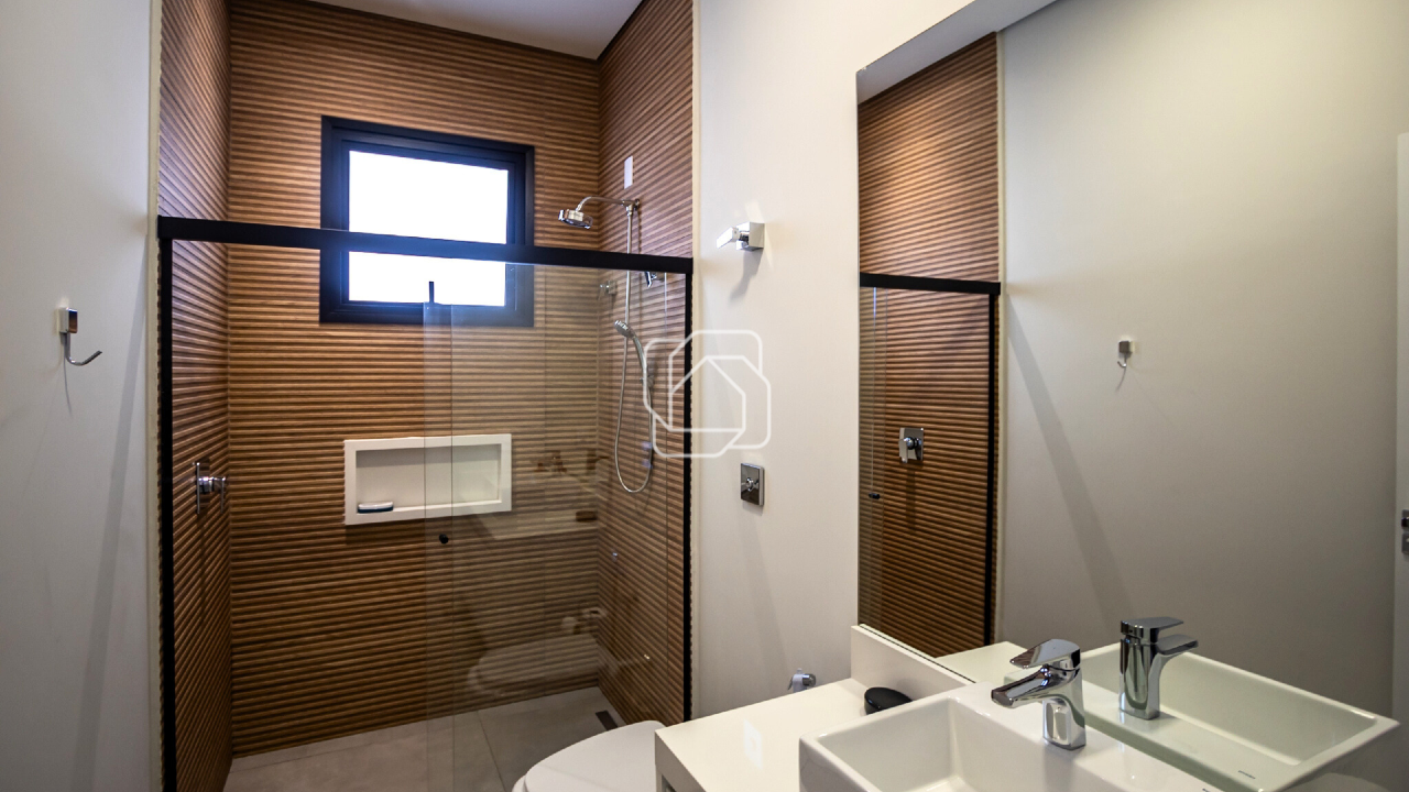 Casa de Condomínio à venda em Indaiatuba - SP - Recanto das Flores: Banheiro