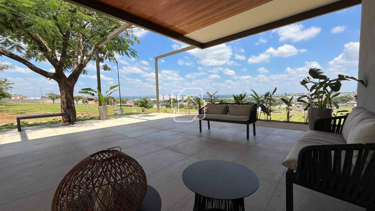 Terreno à venda em Indaiatuba - SP - Jardim Villa Sapezal: Condomínio