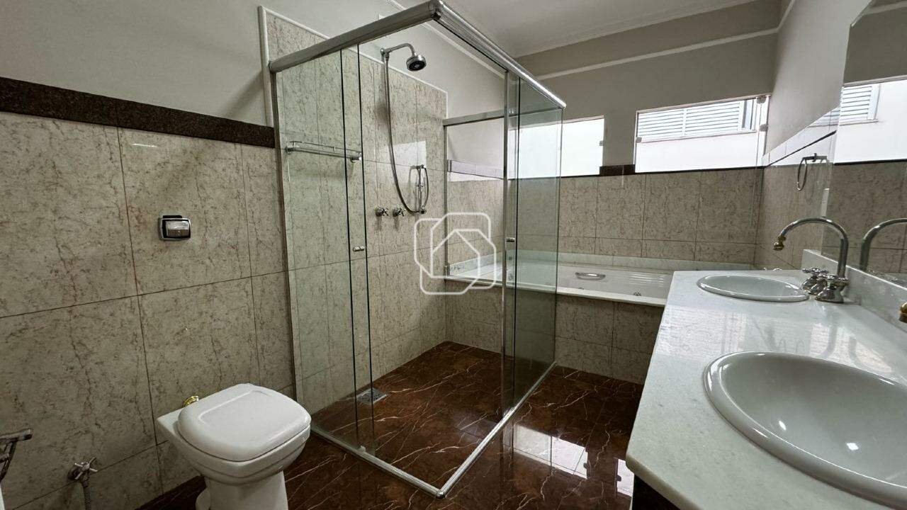 Casa de Condomínio para aluguel em Indaiatuba - SP - Vila Borghese: Banheiro