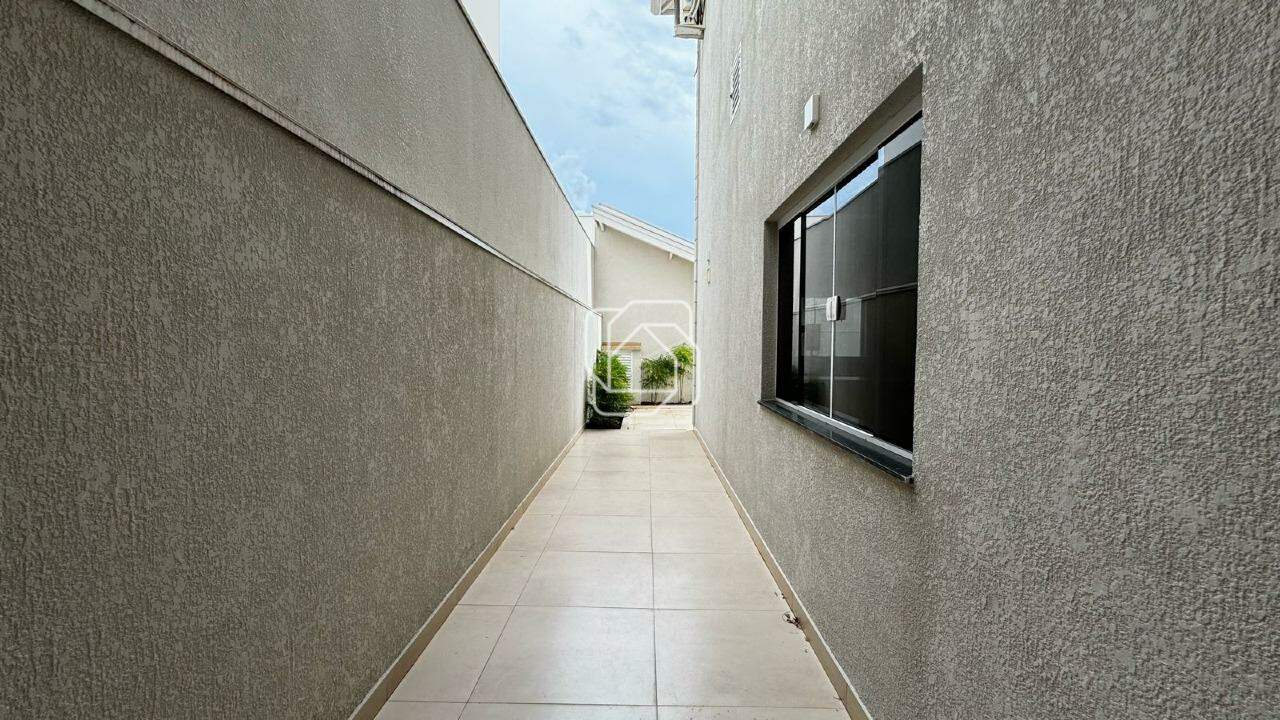 Casa de Condomínio para aluguel em Indaiatuba - SP - Vila Borghese: Corredor