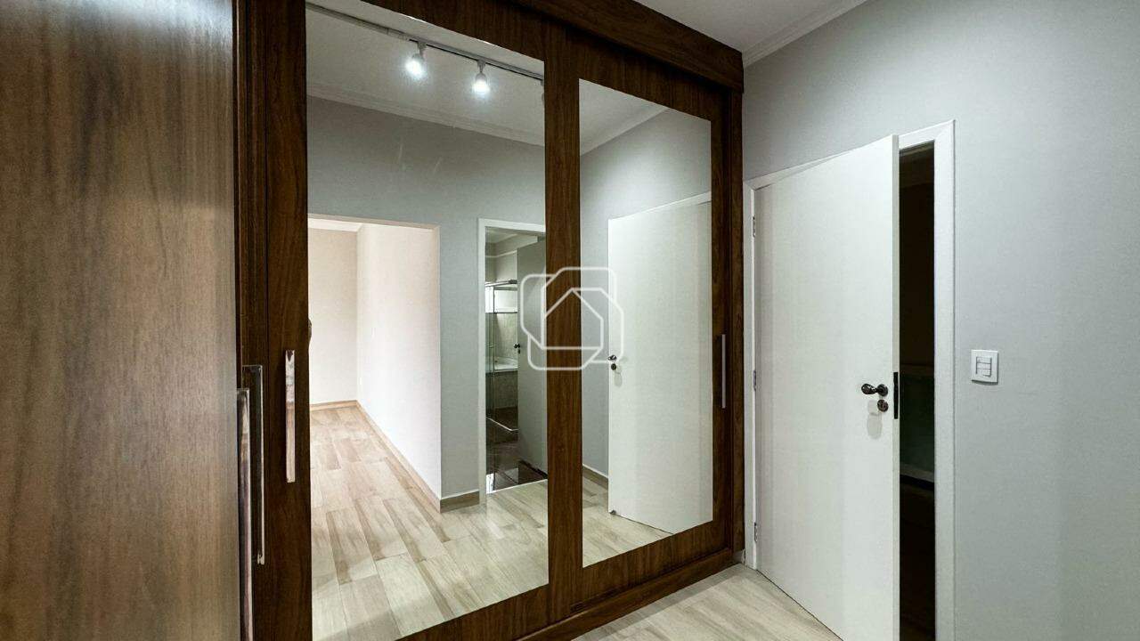 Casa de Condomínio para aluguel em Indaiatuba - SP - Vila Borghese: Dormitório