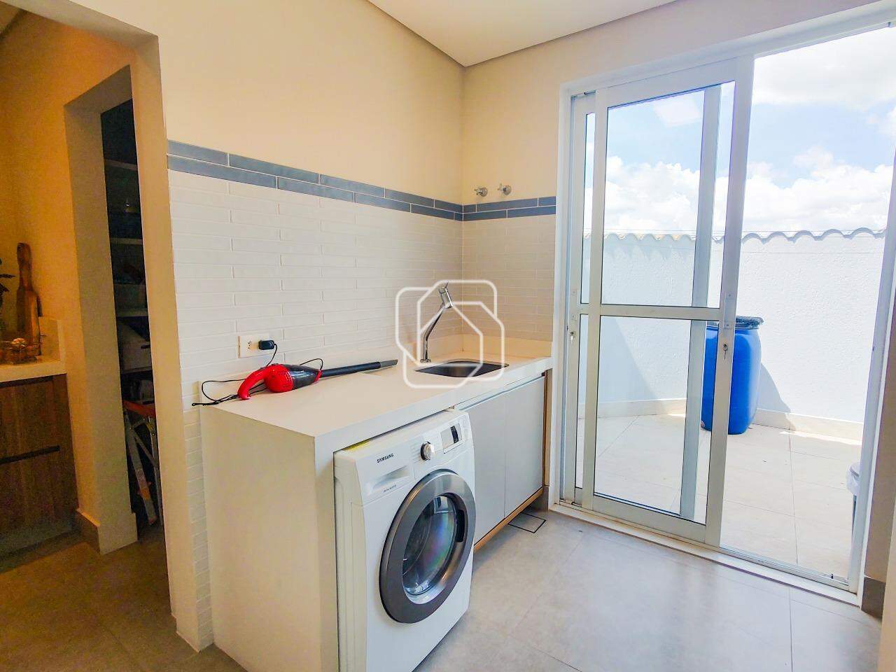 Casa de Condomínio à venda em Itu - SP - Condomínio City Castelo: Lavanderia