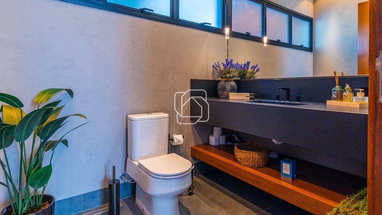 Casa de Condomínio à venda em Salto - SP - Haras Paineiras: Lavabo