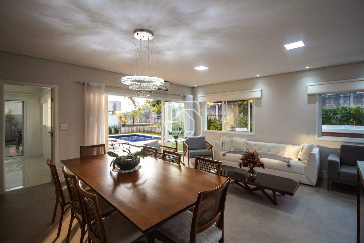 Casa de Condomínio à venda em Indaiatuba - SP - Jardim Residencial Santa Clara: Sala de jantar